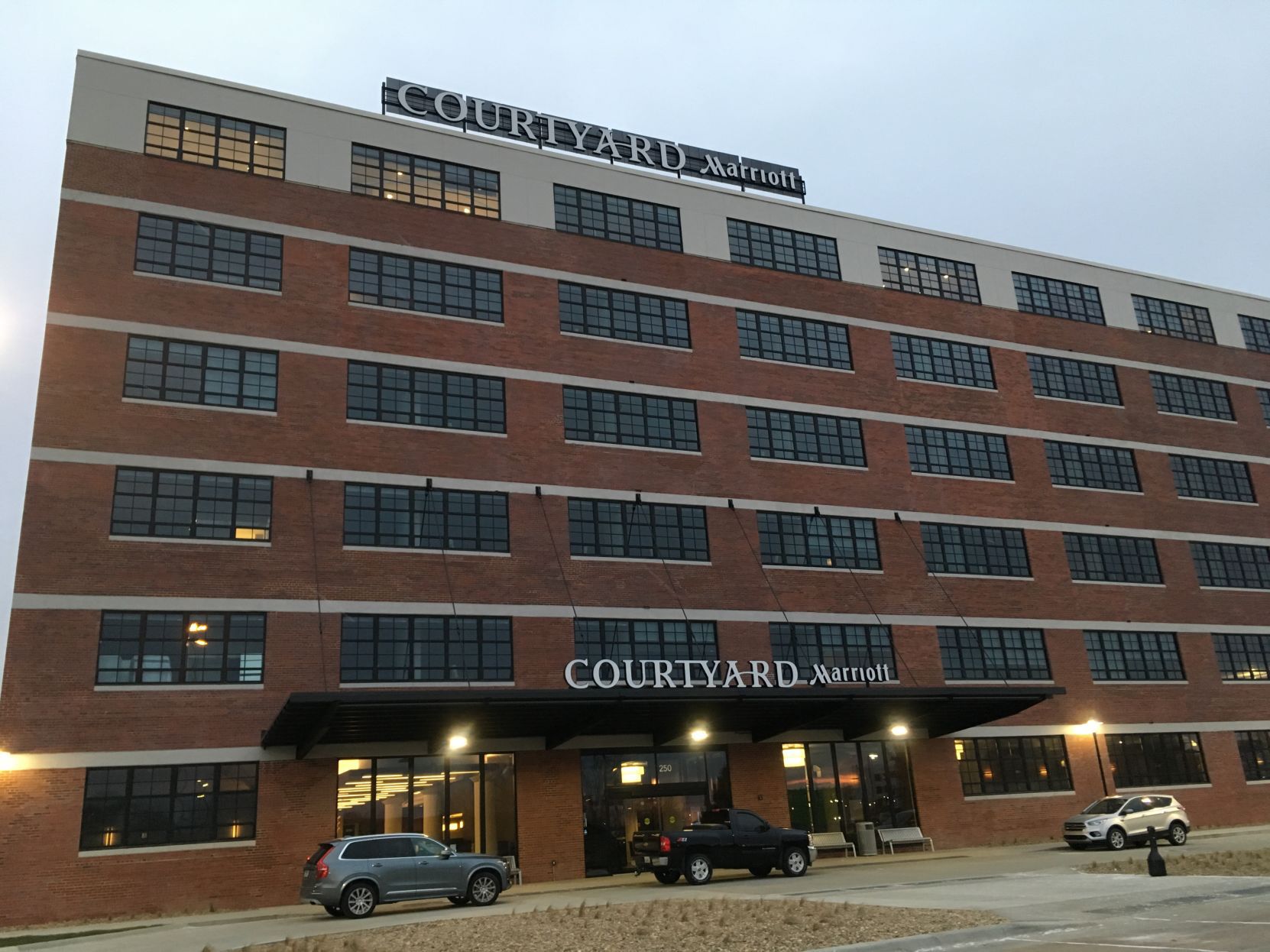 121917pk-courtyard-marriott-exterior